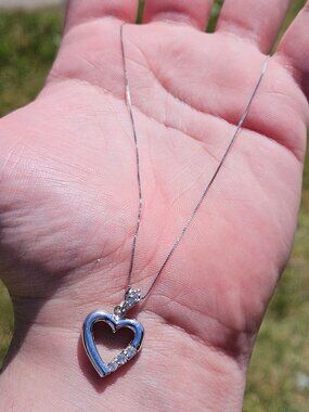 14K White Gold Diamond Heart Pendant Charm w/ Thin Box Link Chain Necklace 18 in